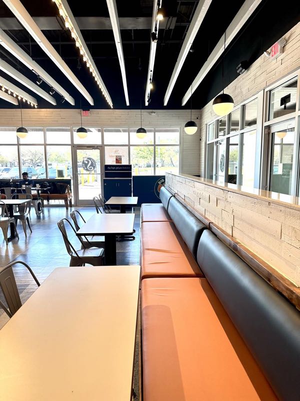 Sugarwings Seminole (2024): the booth row
